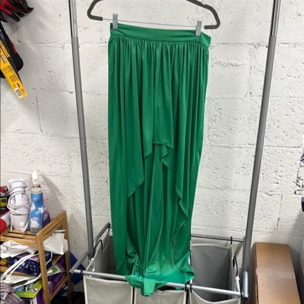 Silk Green Pleated Skirt - Short in the Front - Size Medium - Worn Once